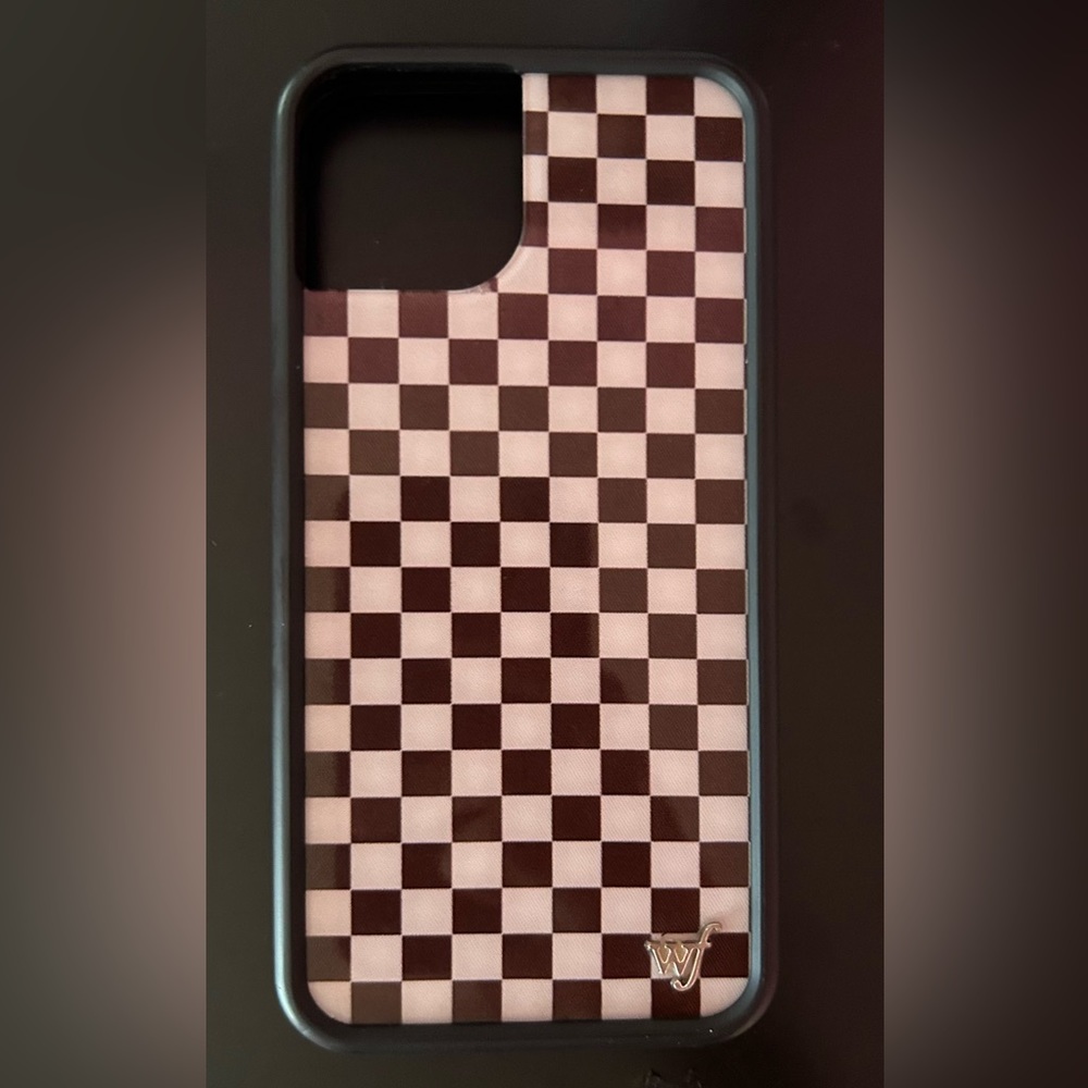 Brown Checkered Wildflower iPhone 13/14 Case